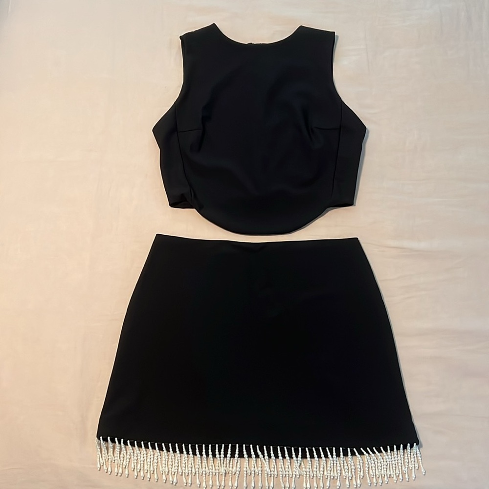 House of Harlow 1960 Black two piece skirt crop top set pearls 8